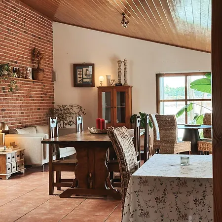 Guest house Quinta Amarela - 3*