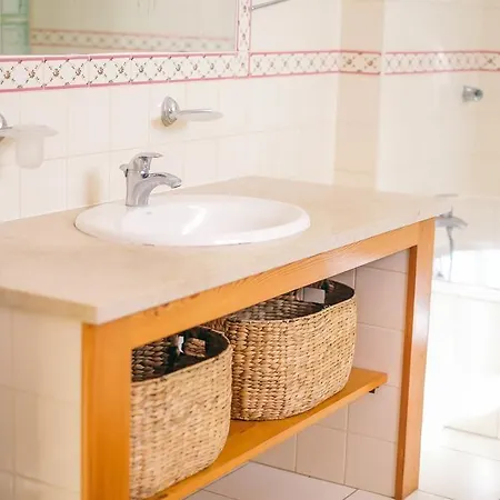 Quinta Amarela 4*