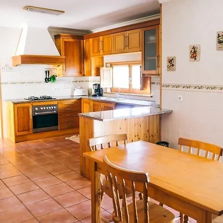 Quinta Amarela בית הארחה 4*