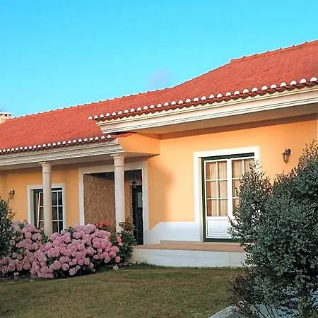 Quinta Amarela בית הארחה